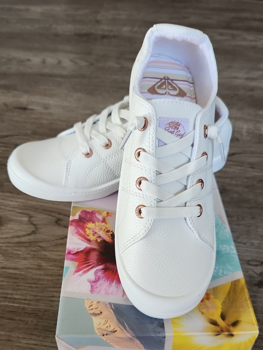 Roxy Bayshore Plus LX Slip Ons